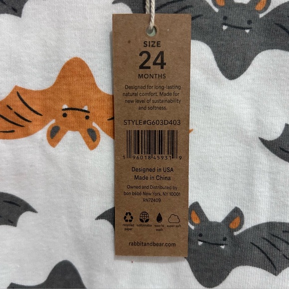 Rabbit + Bear Organic Halloween Pajama Set With Socks Size 24 Month Toddler NWT - Picture 3 of 5
